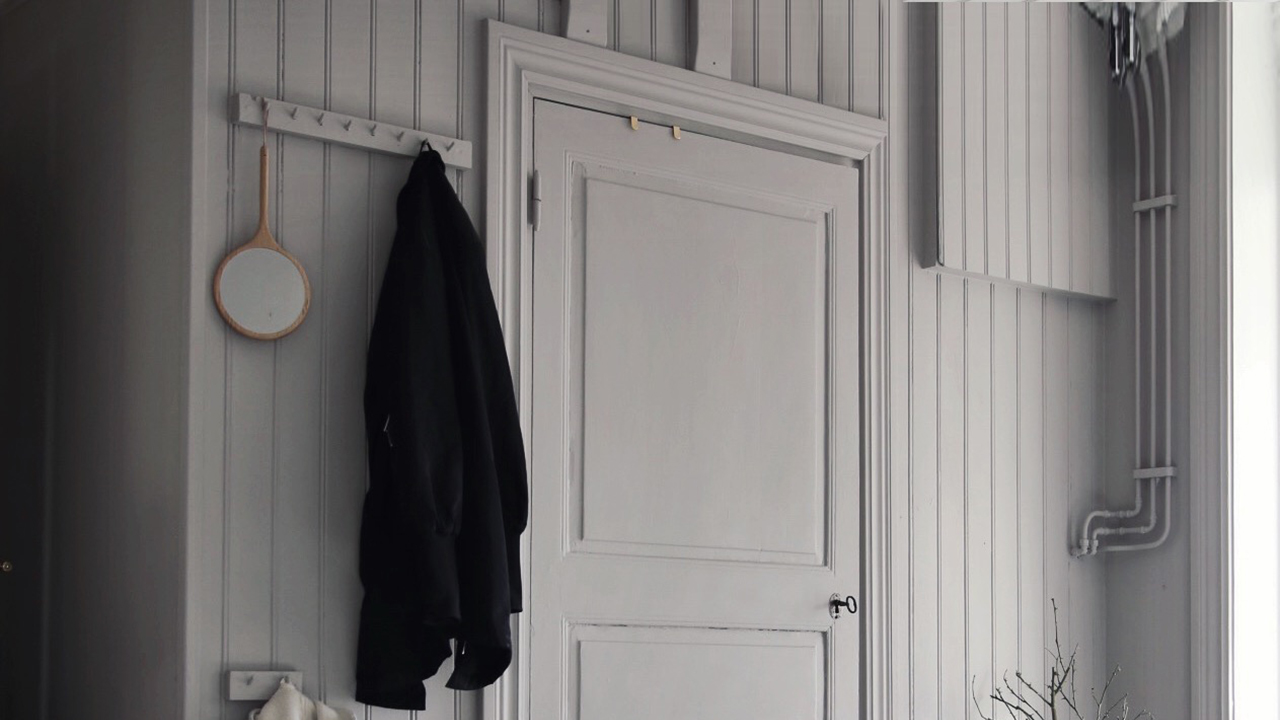 Mal lister, dør og vegg i samme farge Mal treverk