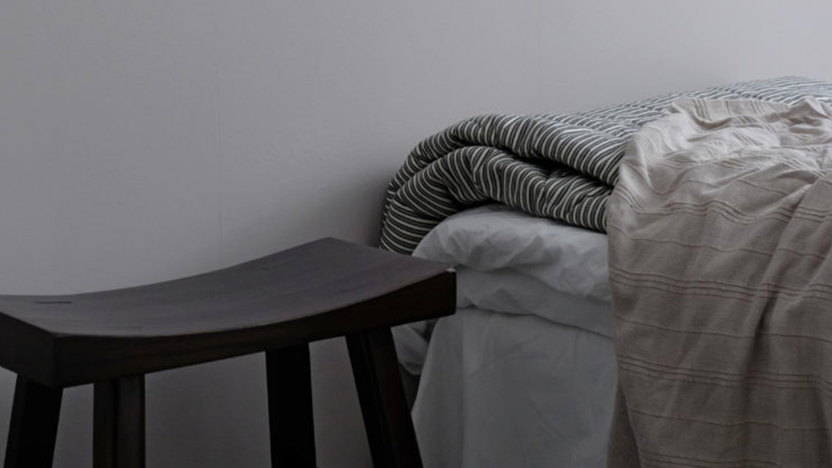Jenterom malt i beige farge hos Pella Hedeby Jenterom malt i beige farge hos Pella Hedeby